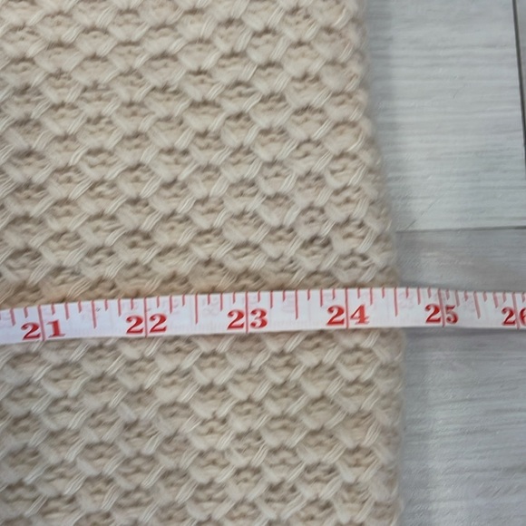 Chloe Foulards Cream Knit Circle/Loop Infinity Scarf - Picture 11 of 11